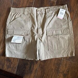 Cabela's Khaki Trail Cargo Shorts for Men NWT SZ 40 5” length